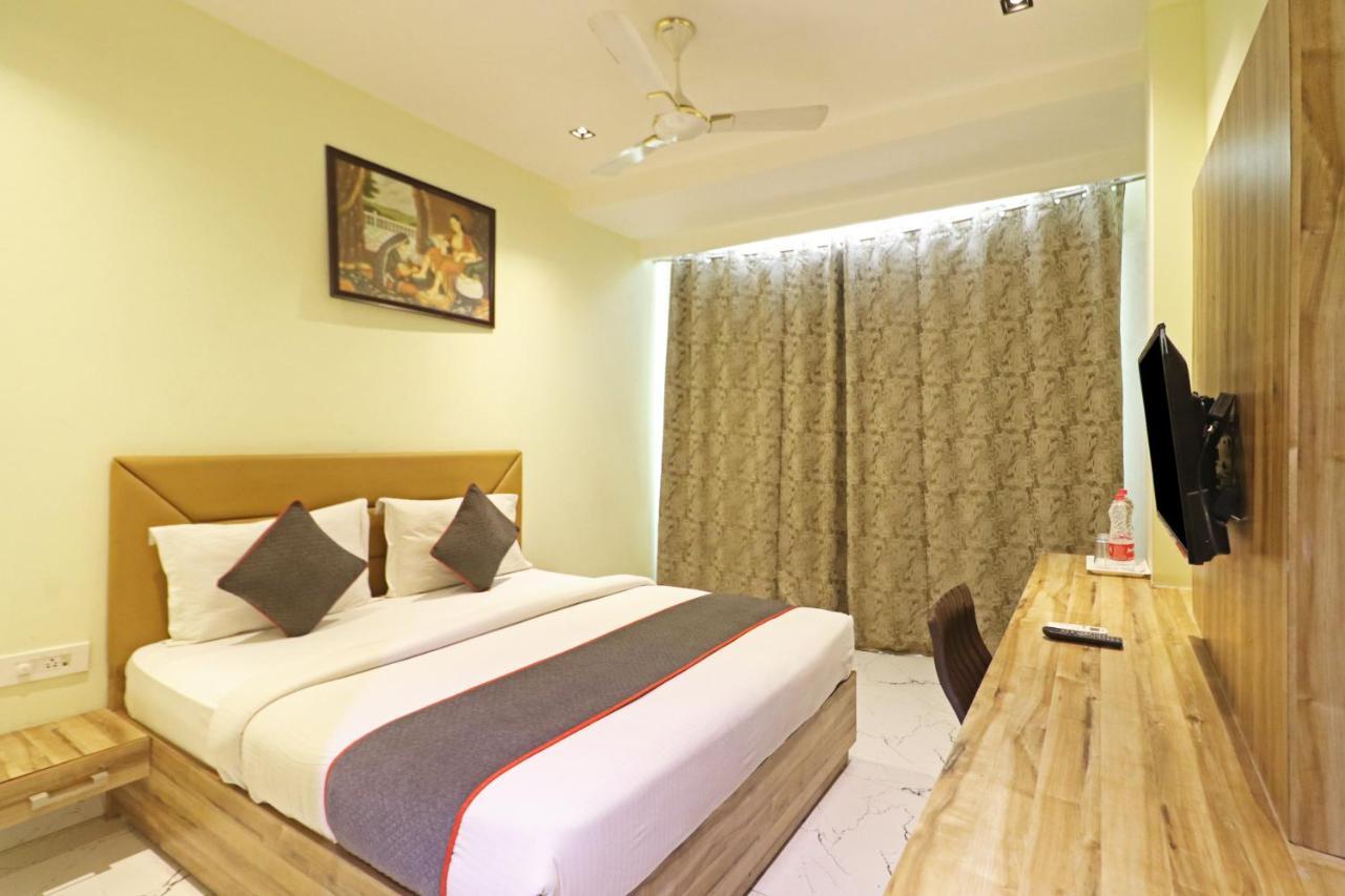 Hotel Good Vibe Near Delhi Igi Airport Yeni Delhi Dış mekan fotoğraf