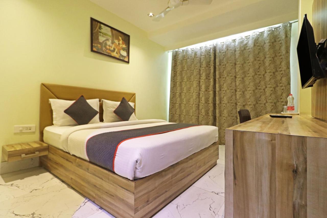 Hotel Good Vibe Near Delhi Igi Airport Yeni Delhi Dış mekan fotoğraf