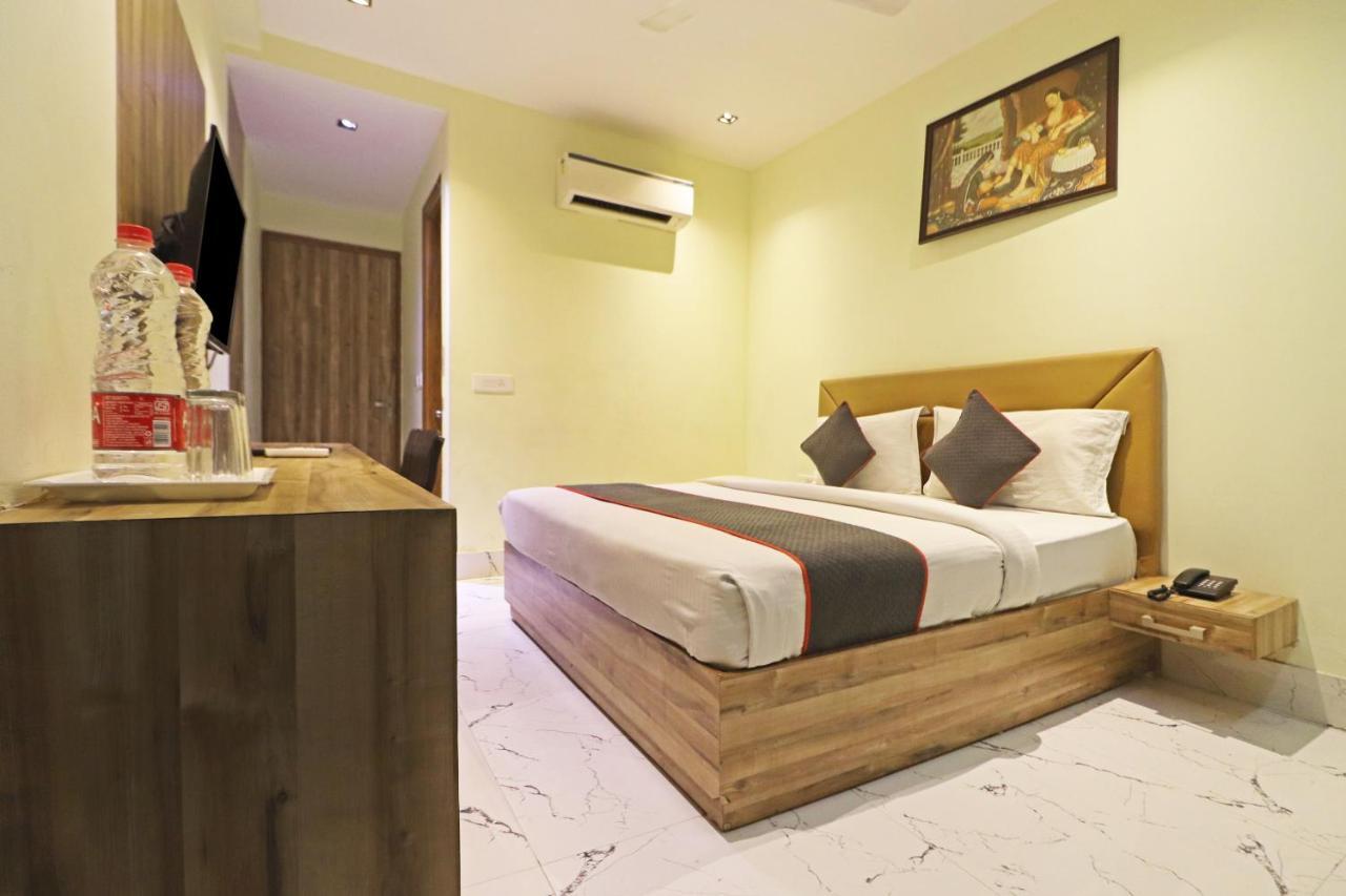 Hotel Good Vibe Near Delhi Igi Airport Yeni Delhi Dış mekan fotoğraf