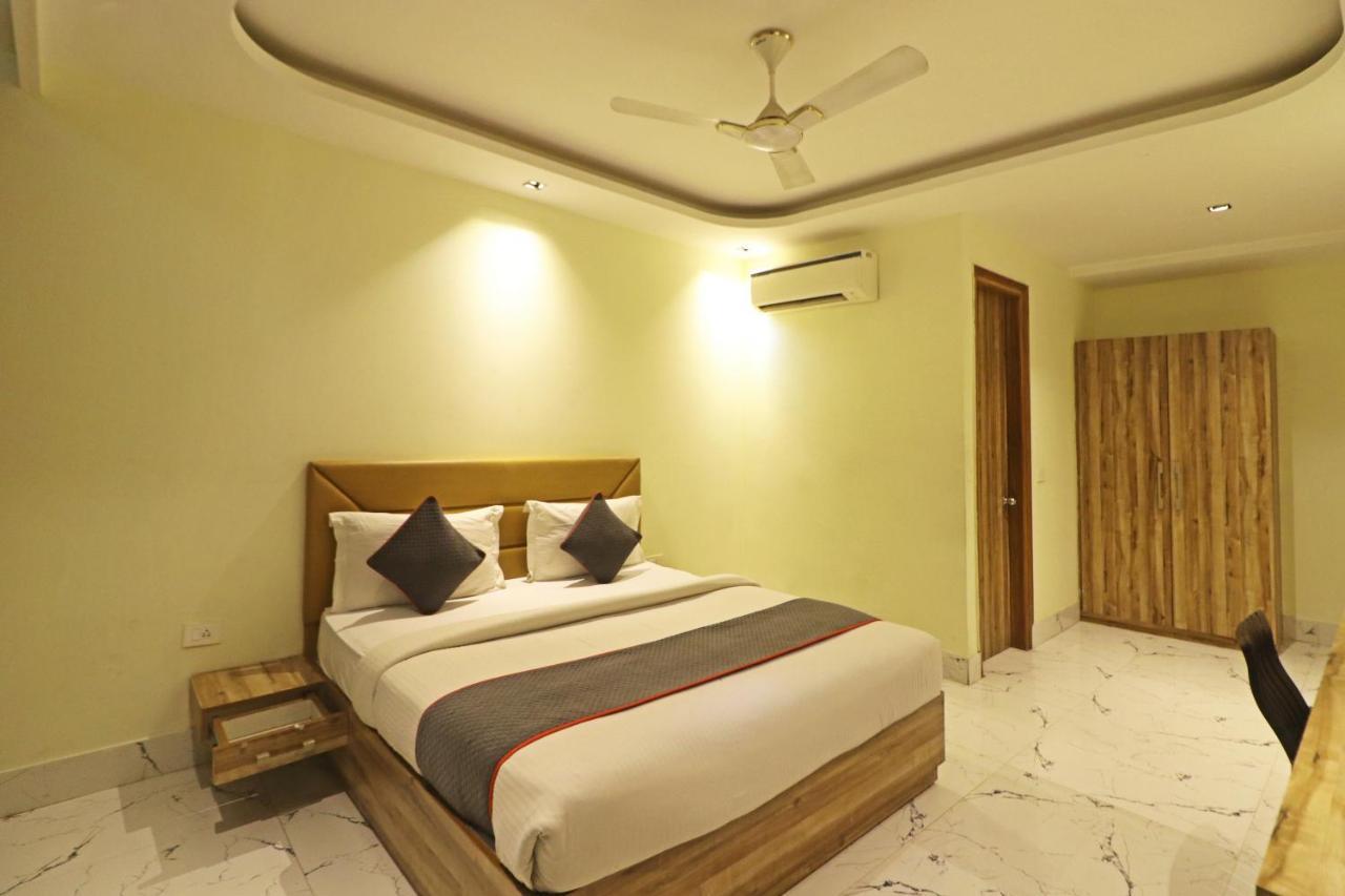 Hotel Good Vibe Near Delhi Igi Airport Yeni Delhi Dış mekan fotoğraf