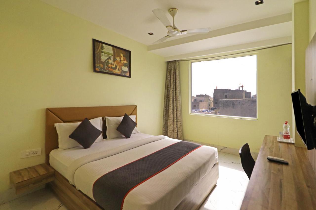 Hotel Good Vibe Near Delhi Igi Airport Yeni Delhi Dış mekan fotoğraf