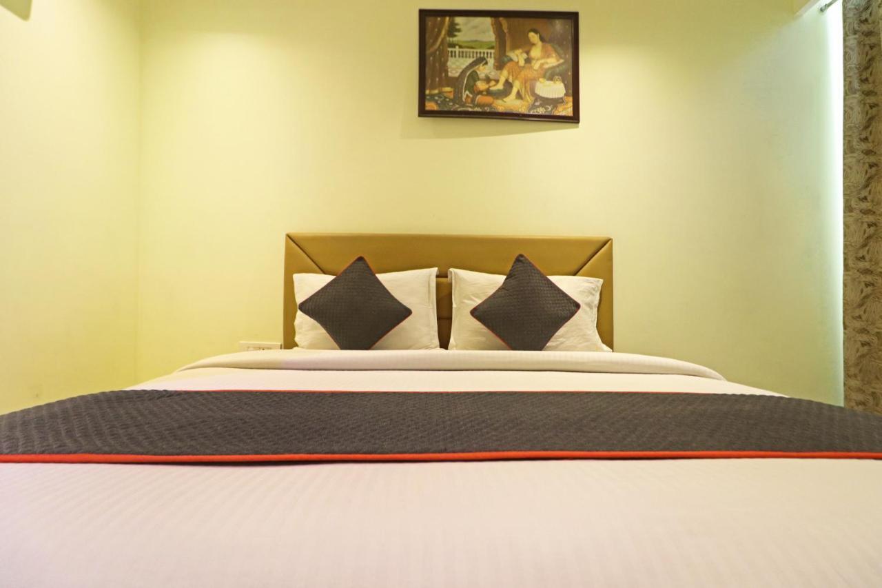 Hotel Good Vibe Near Delhi Igi Airport Yeni Delhi Dış mekan fotoğraf